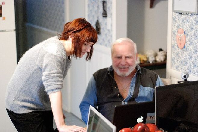Helping Dad with computer Helping Dad with computer
