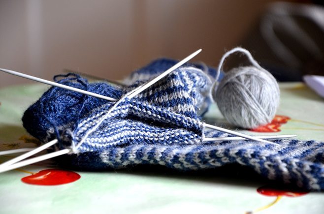 knitting needles and yarn knitting needles and yarn