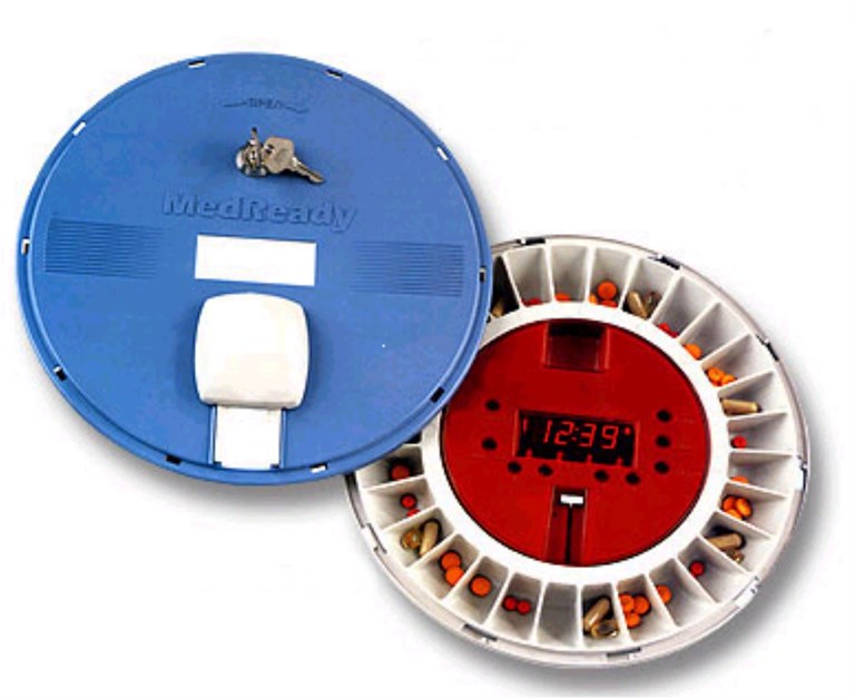 medication organizer and dispenser